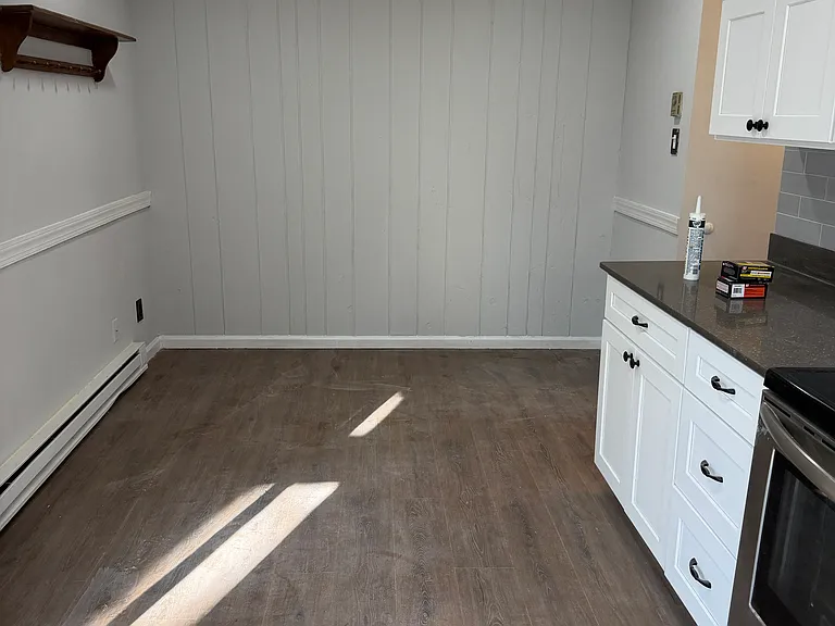 320 Lockridge Ln #320 — Photo 7