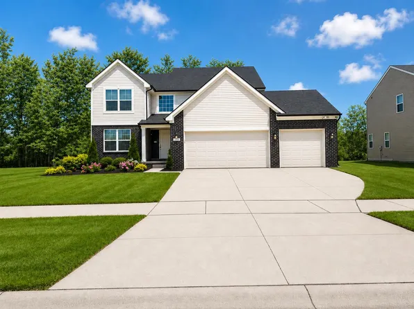 9069 Heritage Dr, Romulus, MI 48174