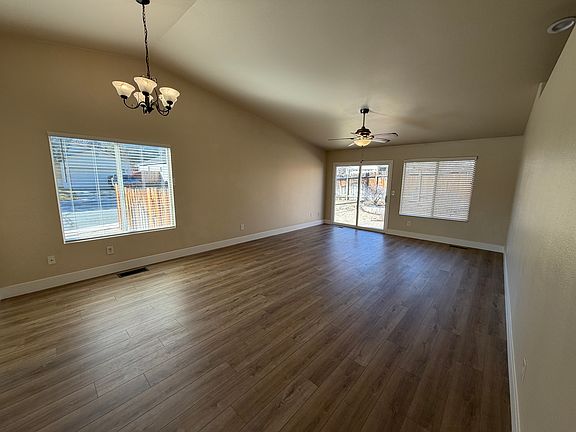 4th image of 2206 Desert Cove Ct
