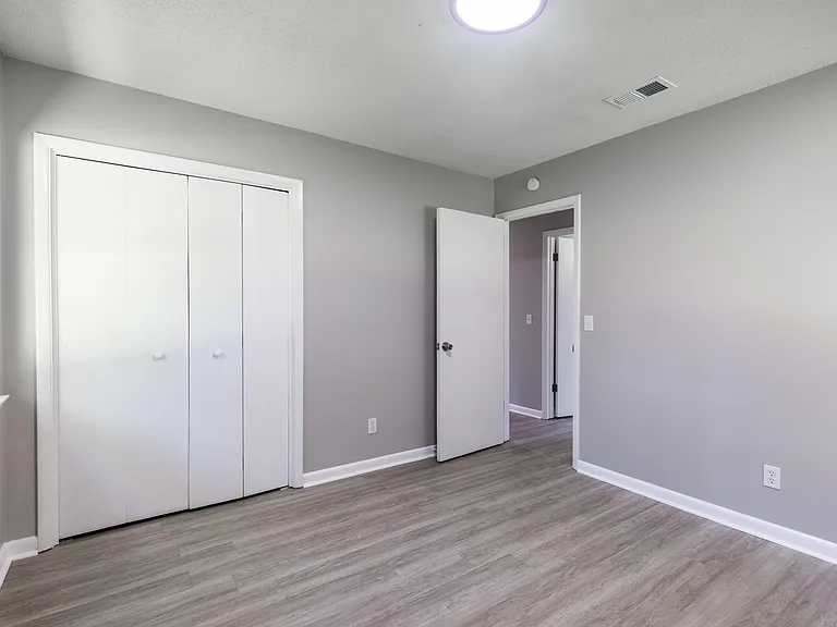 504 Heritage Dr — Photo 25