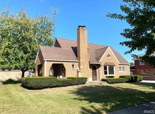22 W Main St, Worthington, IN 47471