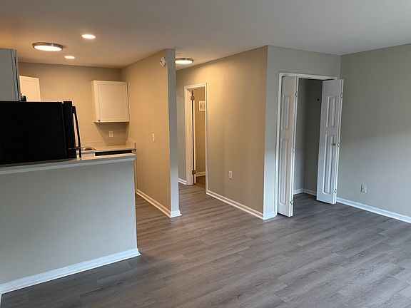 2nd image of 2133 Will Fant Dr APT 7