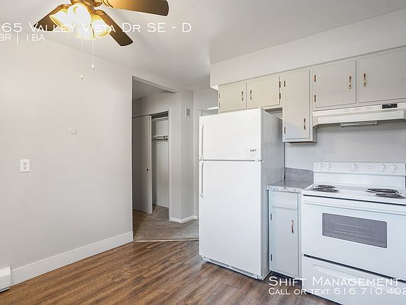2nd image of 165 Valley Vista Dr SE #D