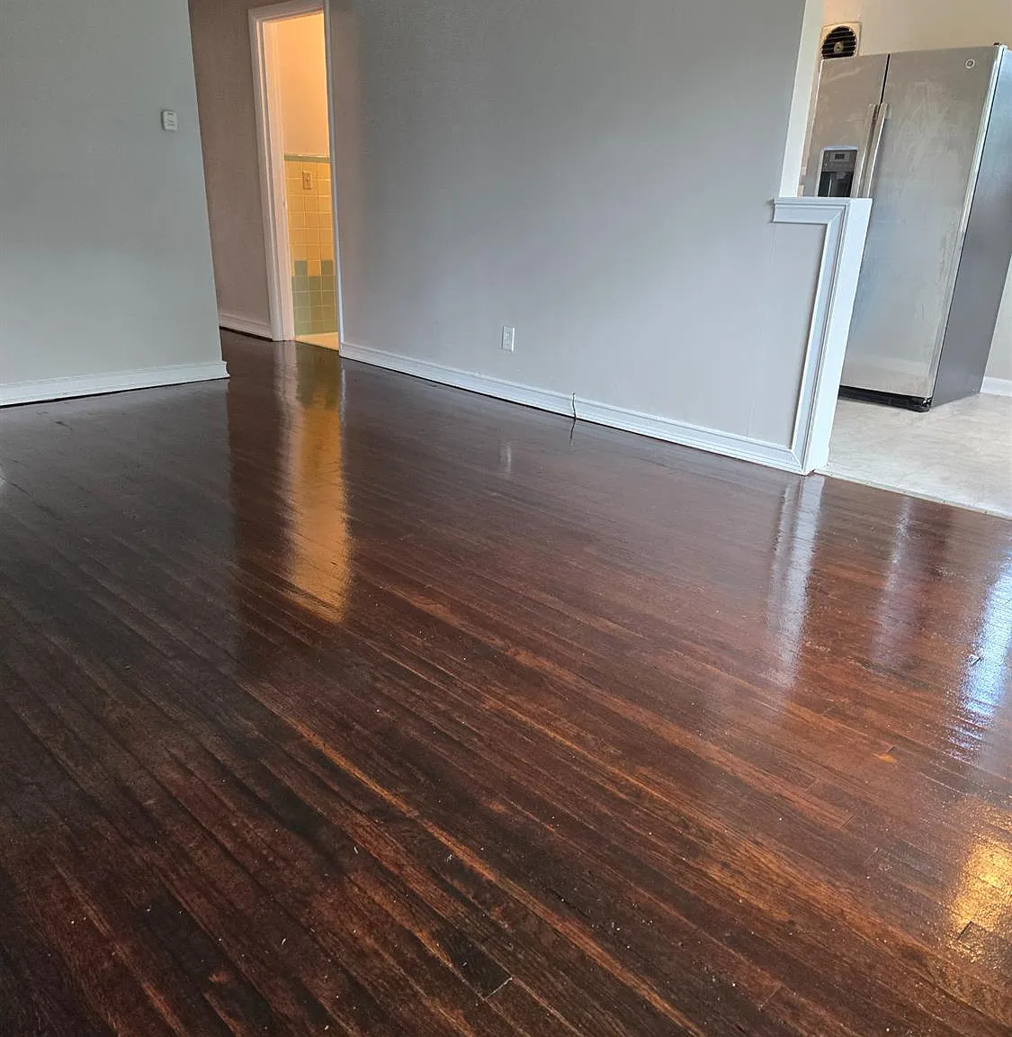 2 bed, 950 sqft, $1,200 — Photo 3