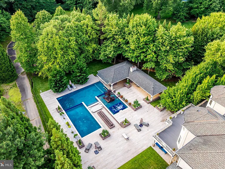 860 Nicholas Run Dr — Photo 7