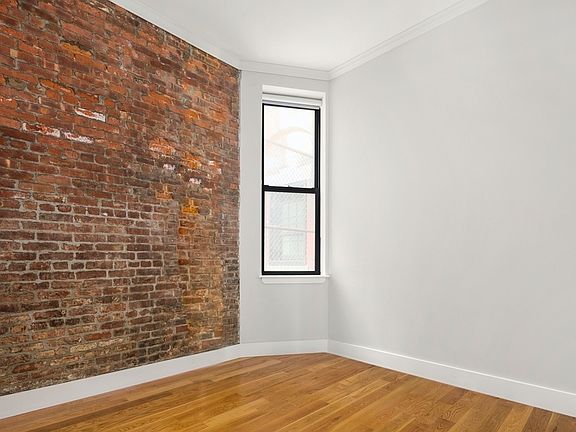 3rd image of 30 Carmine St APT 3B