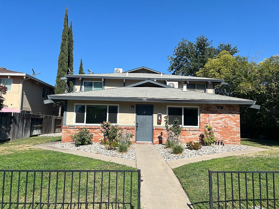 1st image of 924 Dornajo Way #1