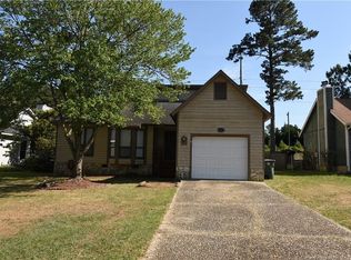 521 Andover Rd, Fayetteville, NC 28311