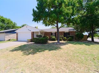 7429 Lea Pl, Fort Worth, TX 76140