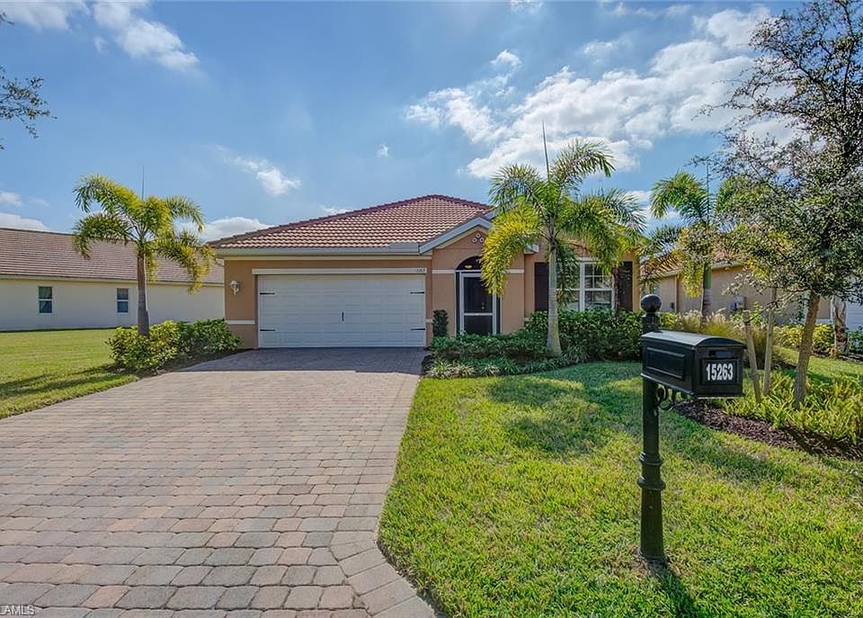 1st image of 15263 Yellow Wood Dr