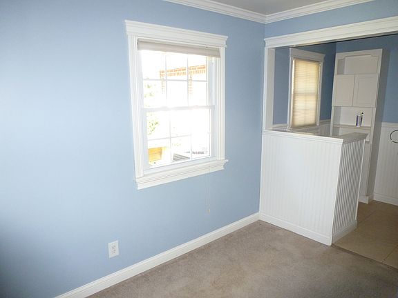 3rd image of 451 Lasher Dr