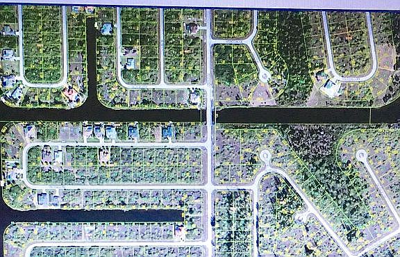 Just 3 blocks to open water!