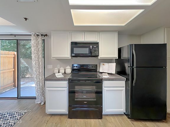 4th image of 4316 E AVALON Drive #7