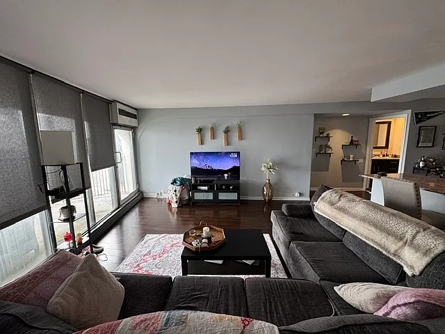 300 N State St #4828 — Photo 7