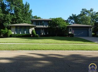 2611 SW 35th Ter, Topeka, KS 66611