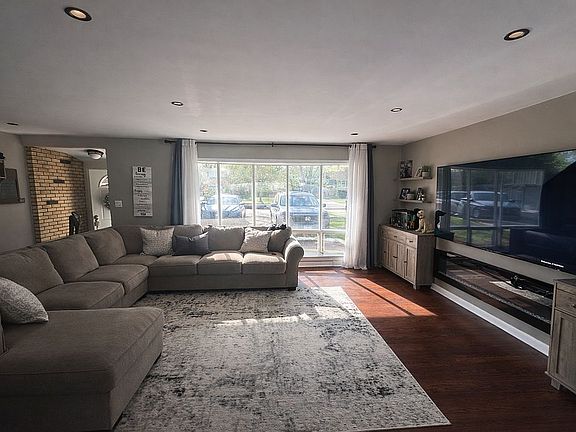 4th image of 10421 S Georgia Ln