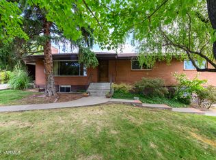 6505 Appleview Way, Yakima, WA 98908