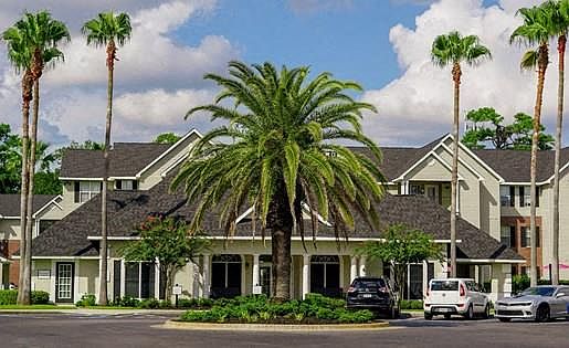 4th image of 111 S Palm Dr #509