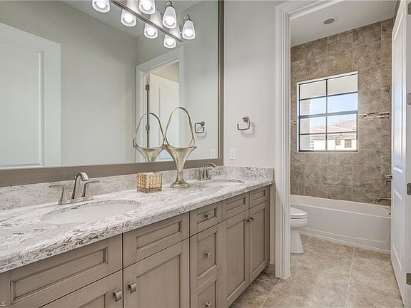5th image of 2496 Breakwater Way Unit 14202