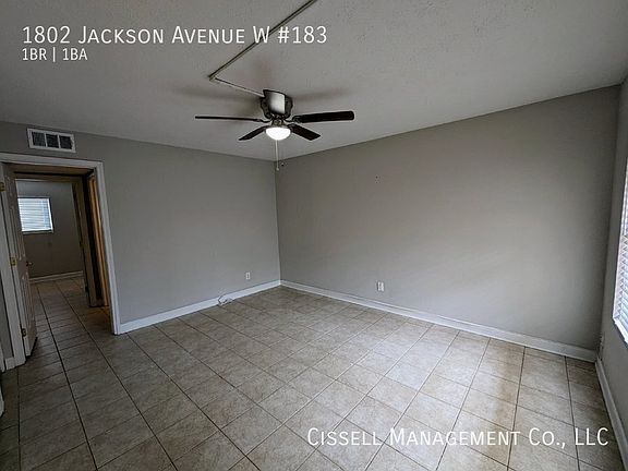 3rd image of 1802 Jackson Ave W APT 183