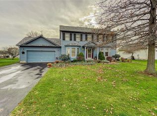 109 Willow Ridge Trl, Rochester, NY 14626
