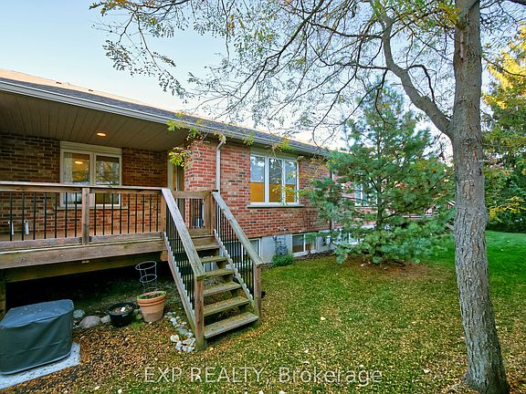 3rd image of 1337 Commissioners Rd W #17