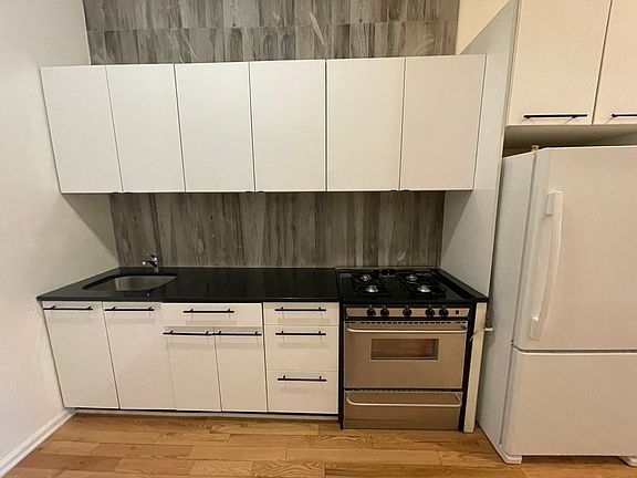 3rd image of 61 Ten Eyck St #2A