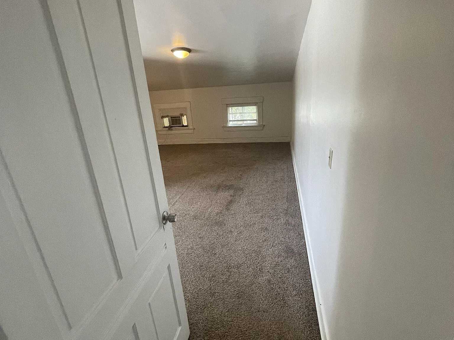455 Warner Street - 2 — Photo 4