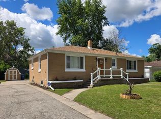 549 Pioneer Trl, Saginaw, MI 48604
