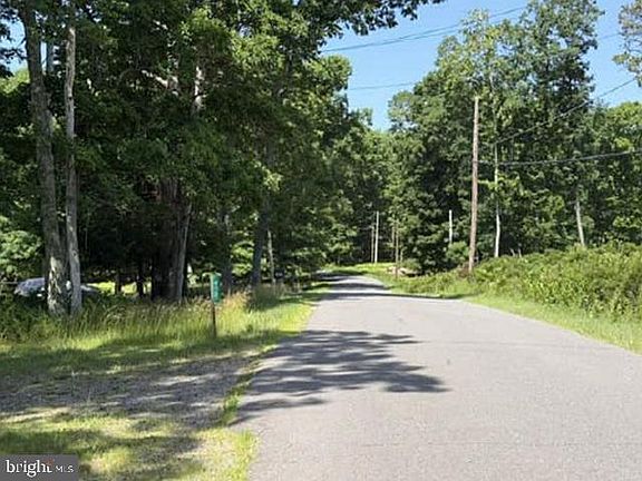 3rd image of 412 Lower Seese Hill Rd