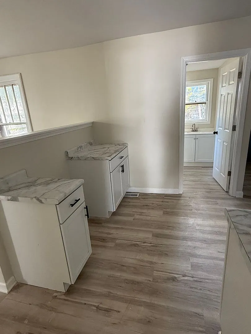 5 Bed, Single Family Home for Rent! — Photo 4