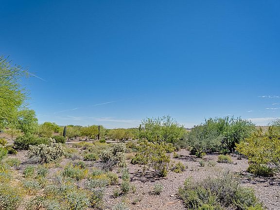 5th image of 1909 W Steinbeck Dr