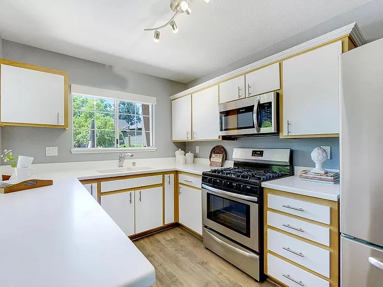 2940 Quail St — Photo 8