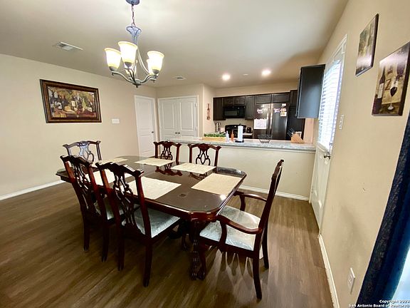 5th image of 9810 Marbach Garden