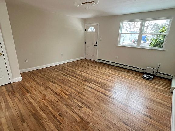 2nd image of 340 Maple St #A