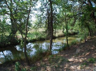 229 Joiner Dr, Bandera, TX 78003