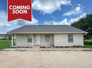 102 Lacey Lou Ln, Salado, TX 76571