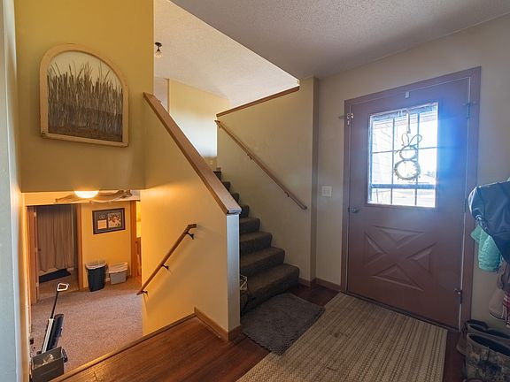 5th image of 517 1st St NW
