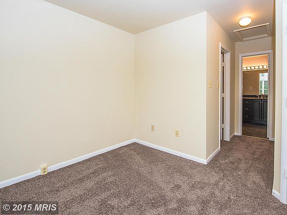 Bedroom (Master)