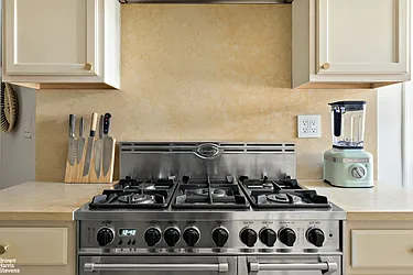 Rented by Brown Harris Stevens