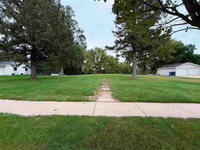 533 N Main St, Fall River, WI, 53932