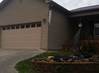 6113 S Apopka Dr, Knoxville, TN 37914