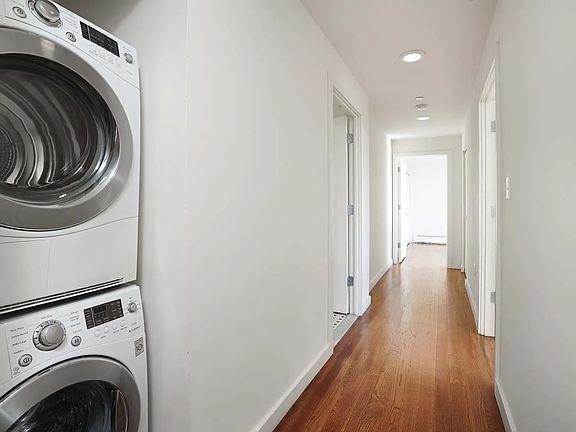 5th image of 130 Bradhurst Ave #1206
