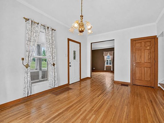 5th image of 615 N 14th St