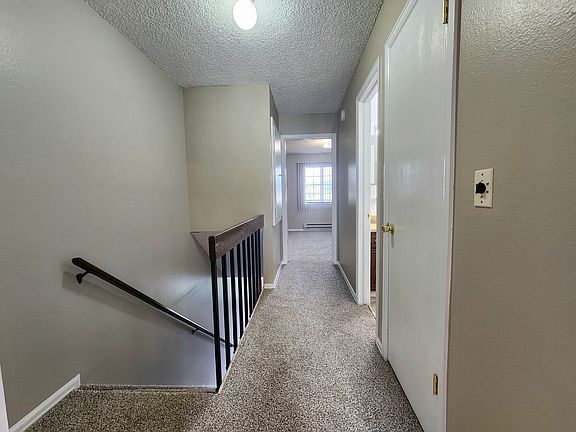 3rd image of 53 Castle Royal Dr