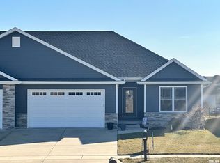 4822 Chestnut Dr, Springfield, IL 62711