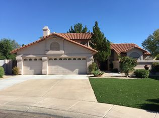 2333 E Pelican Ct, Gilbert, AZ 85234