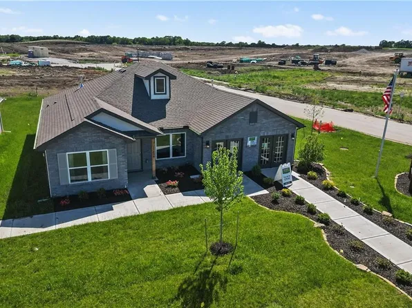 37838 W 208th Ter, Edgerton, KS 66021