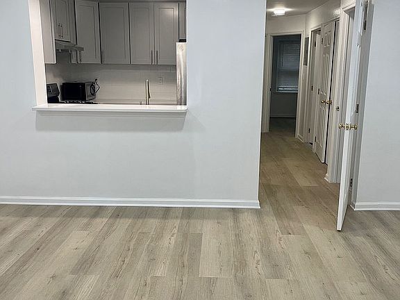 3rd image of 3239 Riverdale Ave #2
