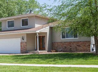 4845 Fostoria Dr, Waterloo, IA 50701